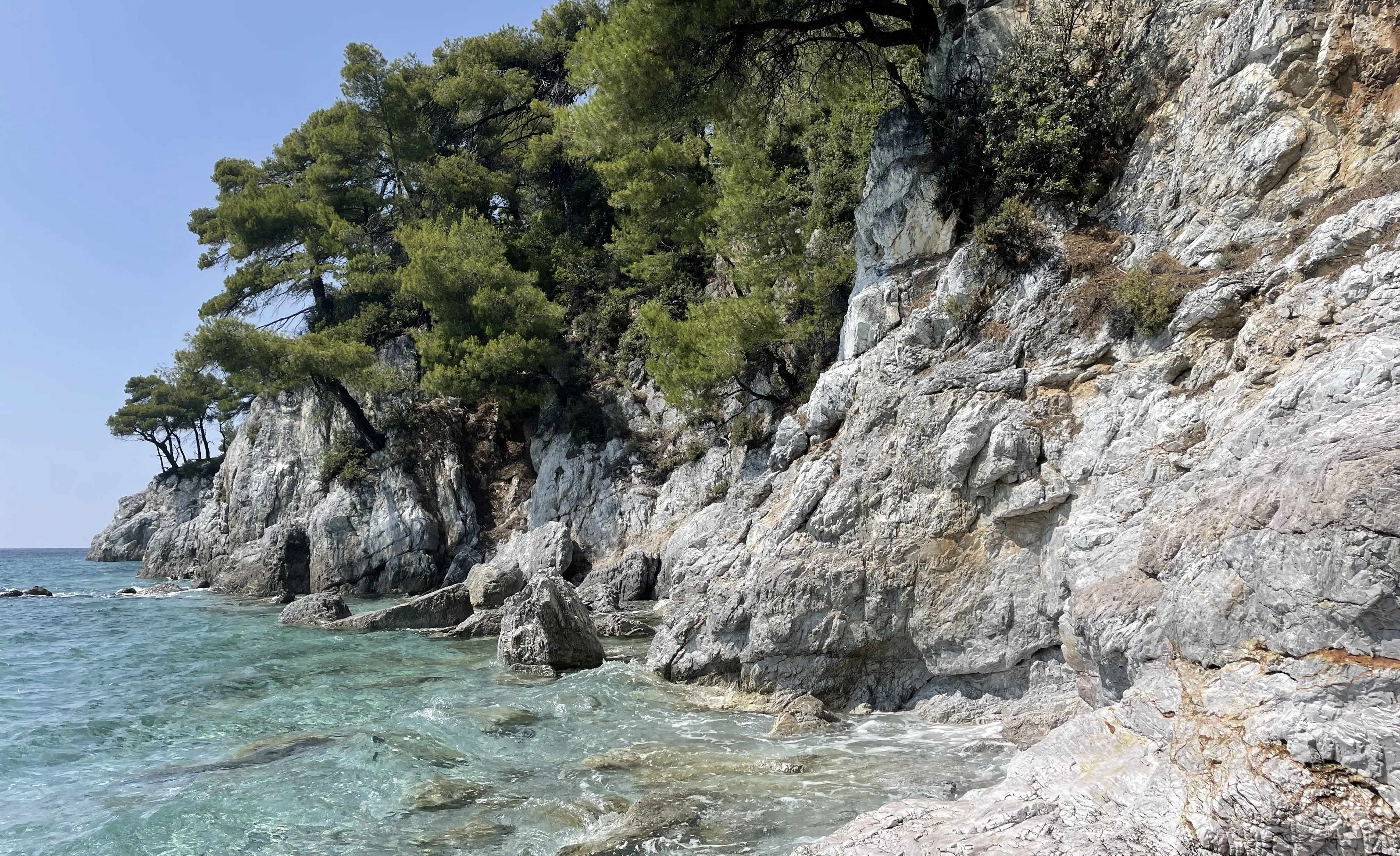 Skopelos - insula unde îngerii fac amiaza